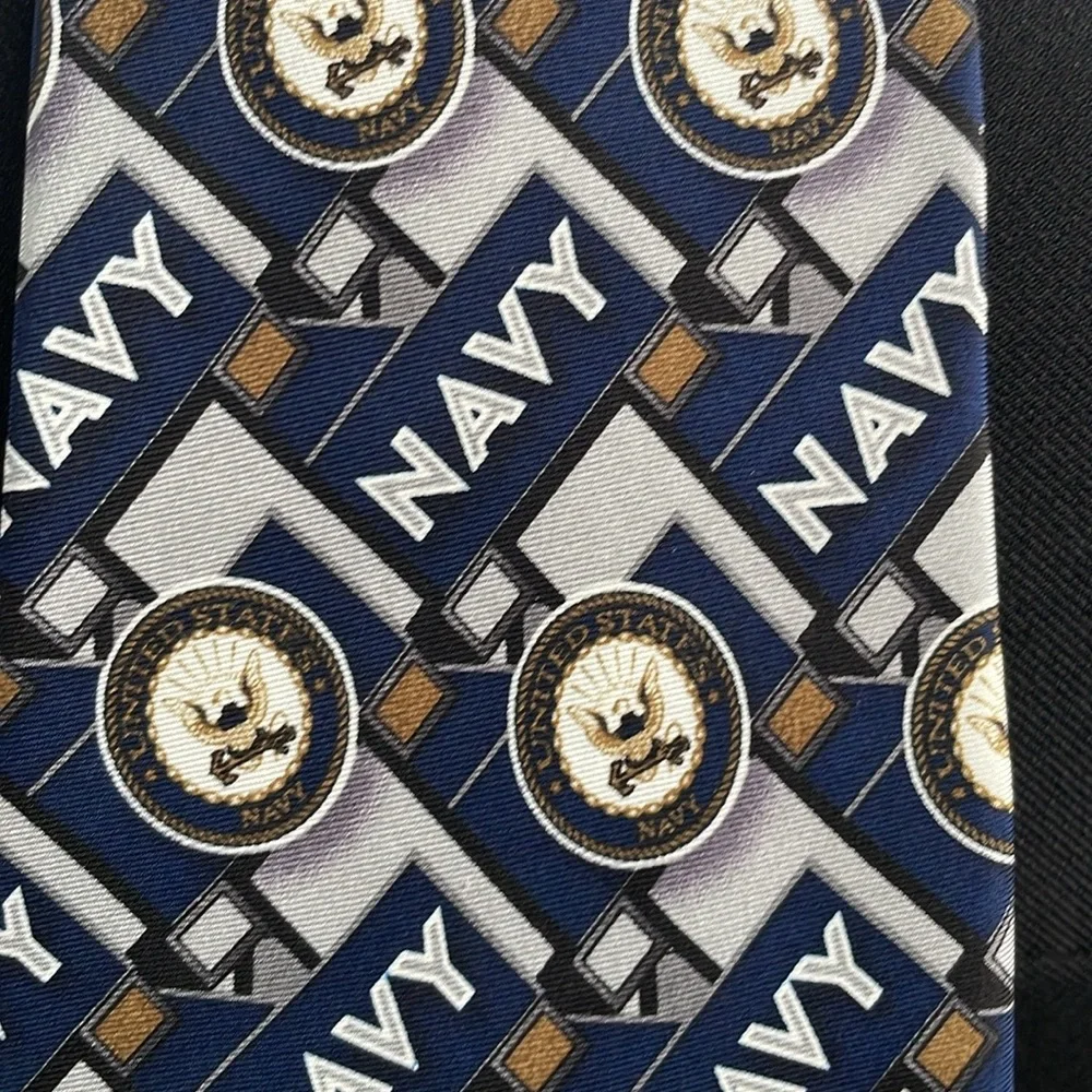United States Navy Necktie men’s Blue Gray Silk W/Navy Logo‎ by Larson USNavy